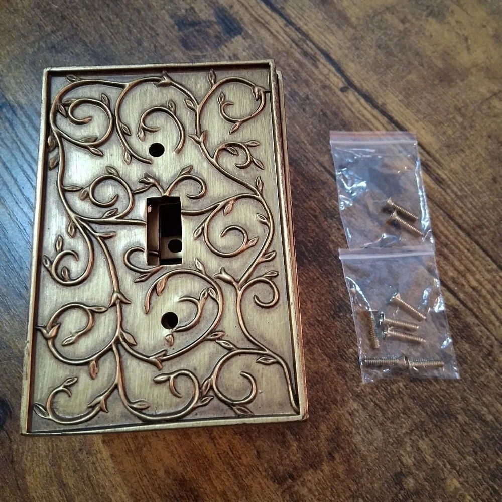 Antique Look Decorative Vines 4 Double Outlet Covers & 2 Switch Plates Set READ